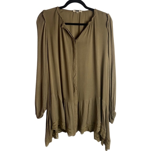 Gimmicks By BKE Size Large Oversized Peplum Shirt Olive Green Gauze Boho Lace - Picture 4 of 10